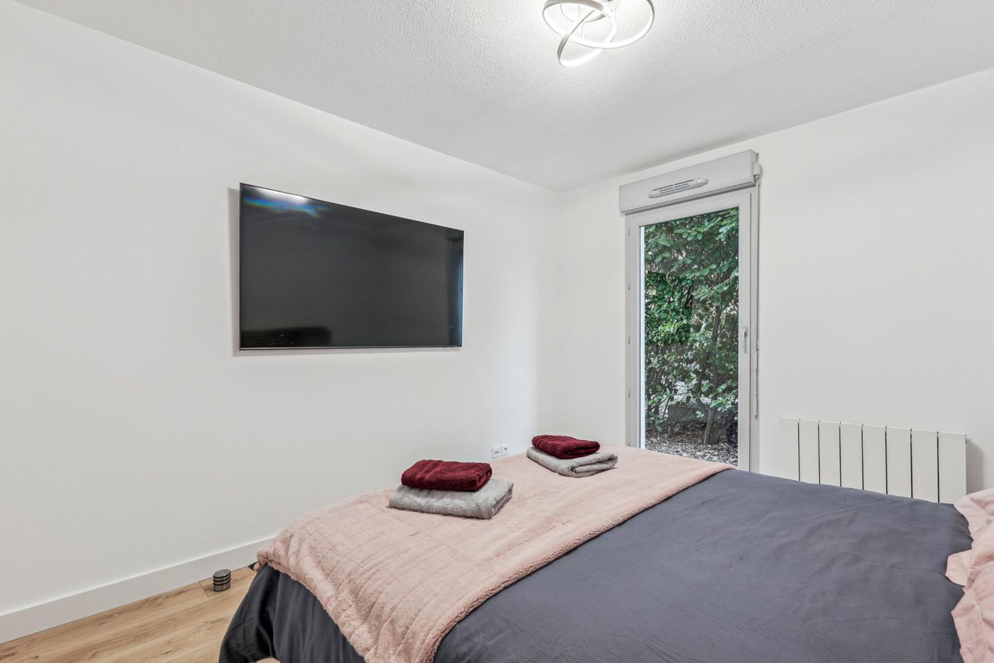 Comfort And Tranquility Near Lyon And Groupama Stadium, 4 Personnes Meyzieu Esterno foto