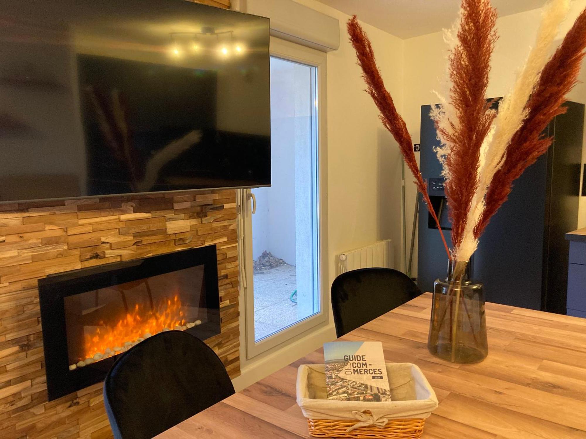 Comfort And Tranquility Near Lyon And Groupama Stadium, 4 Personnes Meyzieu Esterno foto